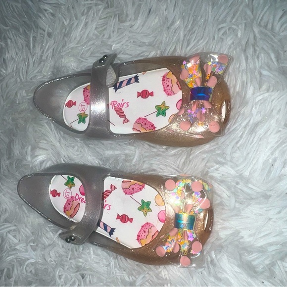 Two toned shimmer shoes size 6 toddler - Picture 2 of 3